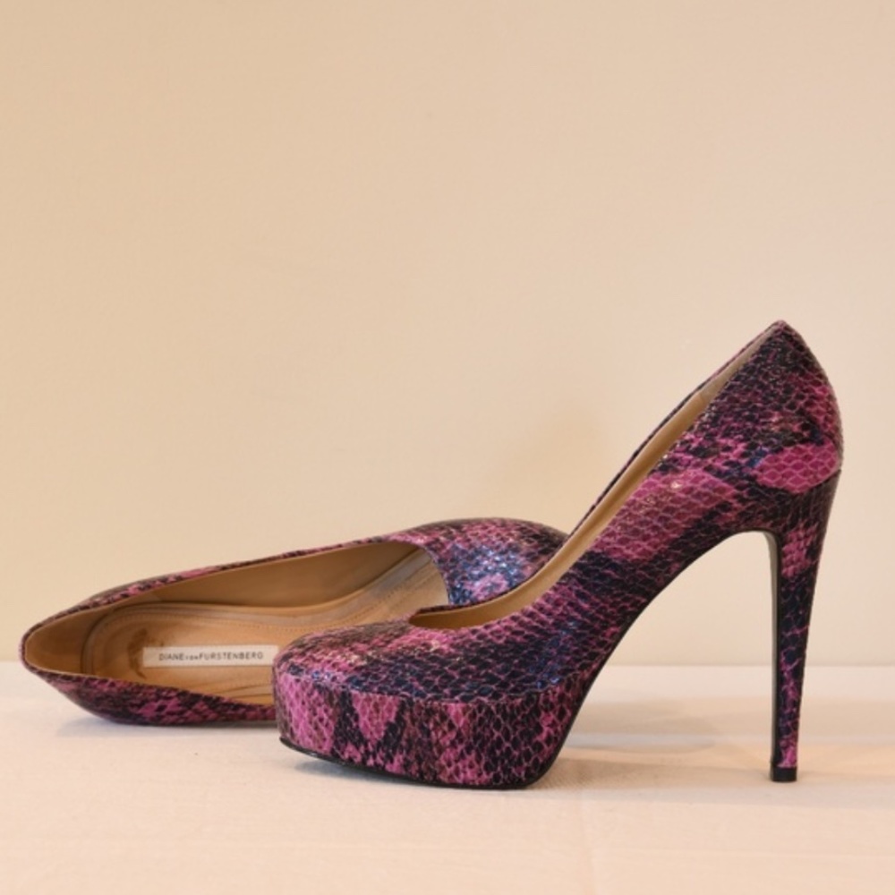 Diane Von Furstenberg Snakeskin Heels